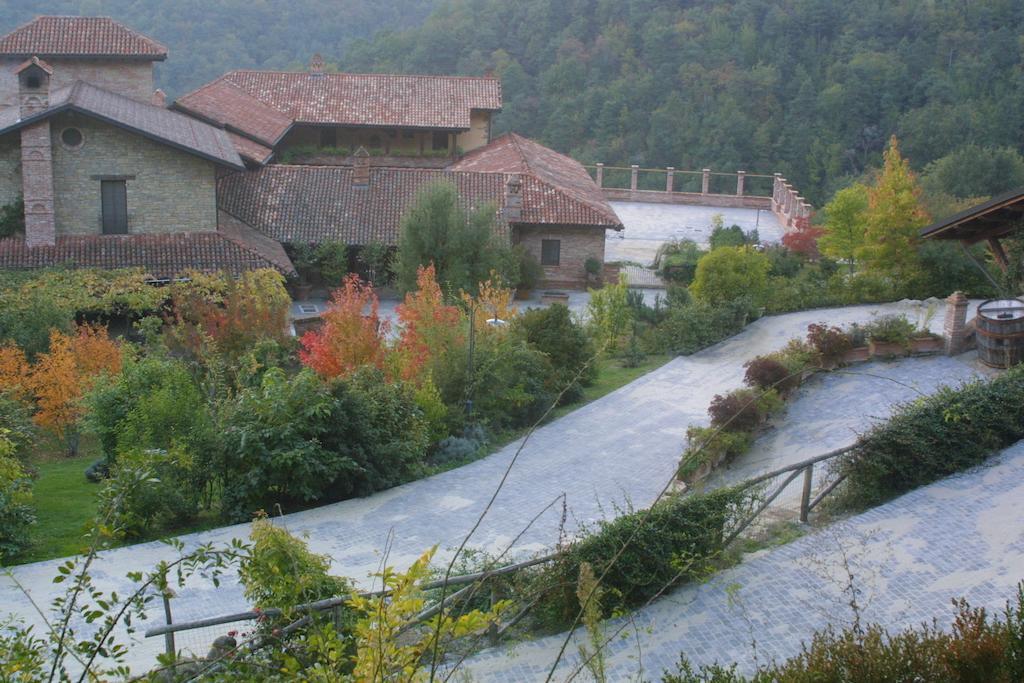 Castel Martino Villa Cortemilia Bagian luar foto